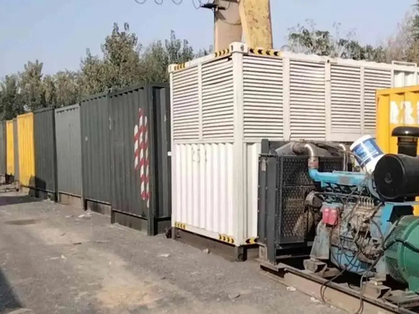 墨江200KW柴油发电机机组每小时油耗是多少？